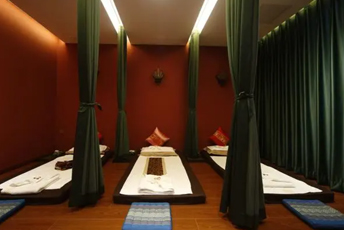 西安雁塔泰式按摩的被动瑜伽：当身体被折叠成诗